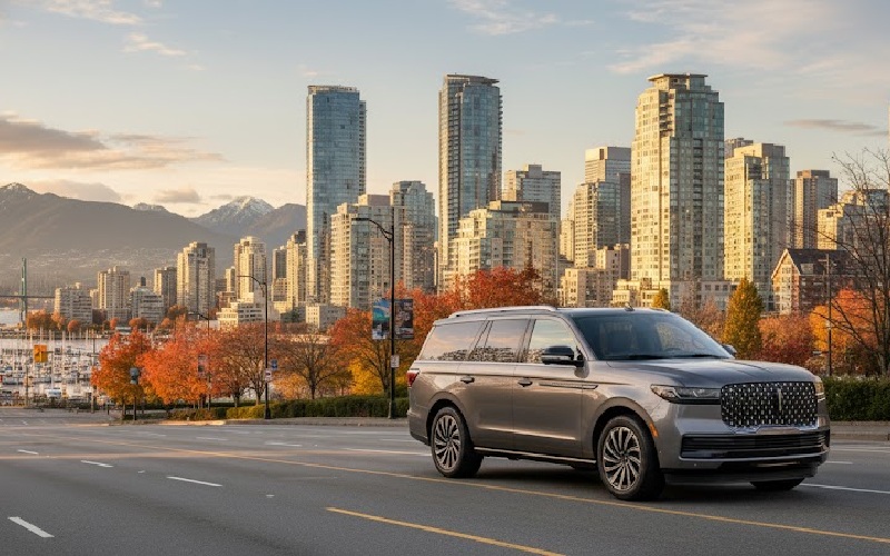 2025 Grey Lincoln Navigator