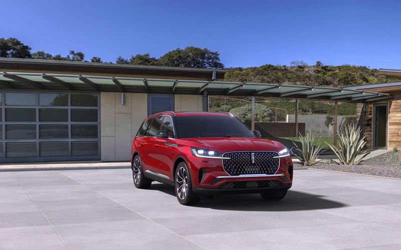 2026 Red Lincoln Aviator