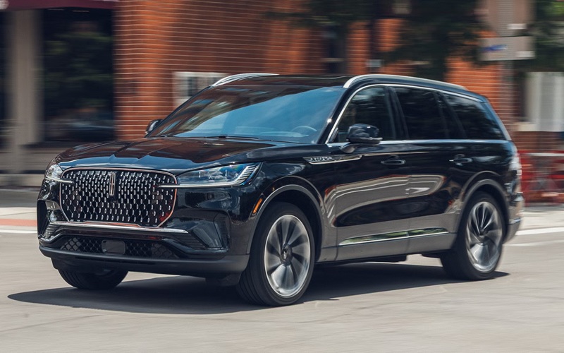 2027 Black Lincoln Aviator